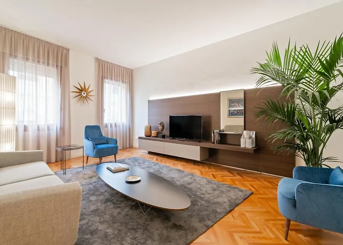 San Fermo Luxury Apartment